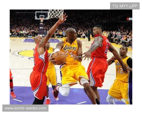 湖人逆袭大胜！全场精彩瞬间带你回顾球队精彩比分与关键时刻