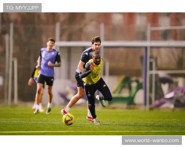 巴拉多利德俱乐部最新动态：球队重建进展与新赛季备战计划